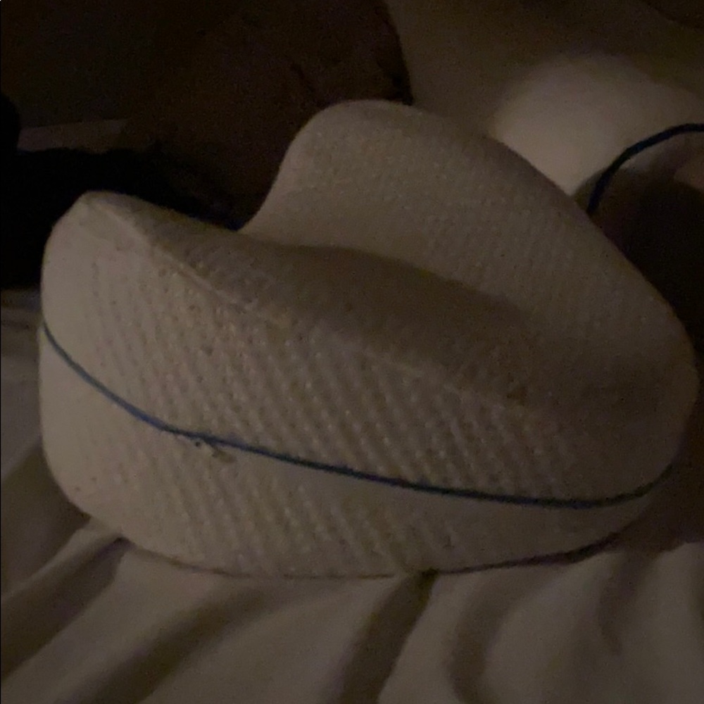 Leg pillow